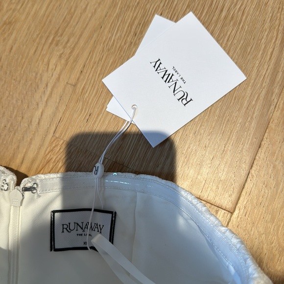 RUNAWAY THE LABEL CARLETI MINI DRESS IN IVORY/WHITE - Picture 3 of 4